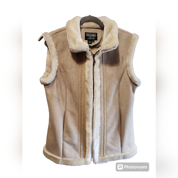 NOVELTI Vest M size - Picture 7 of 7